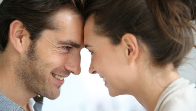 Happy Couples Do These 5 Things Every Week